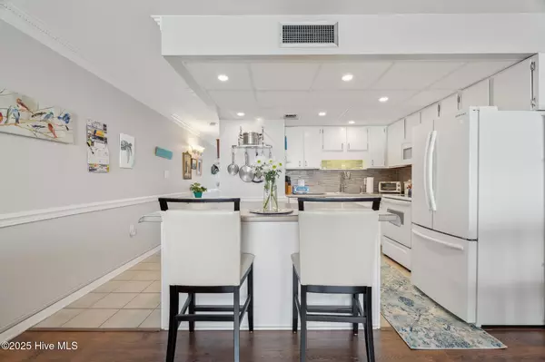 Murrells Inlet, SC 29576,1210 N Waccamaw DR ## 1105