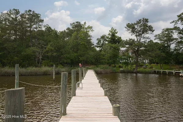 Havelock, NC 28532,101 Windtide LN