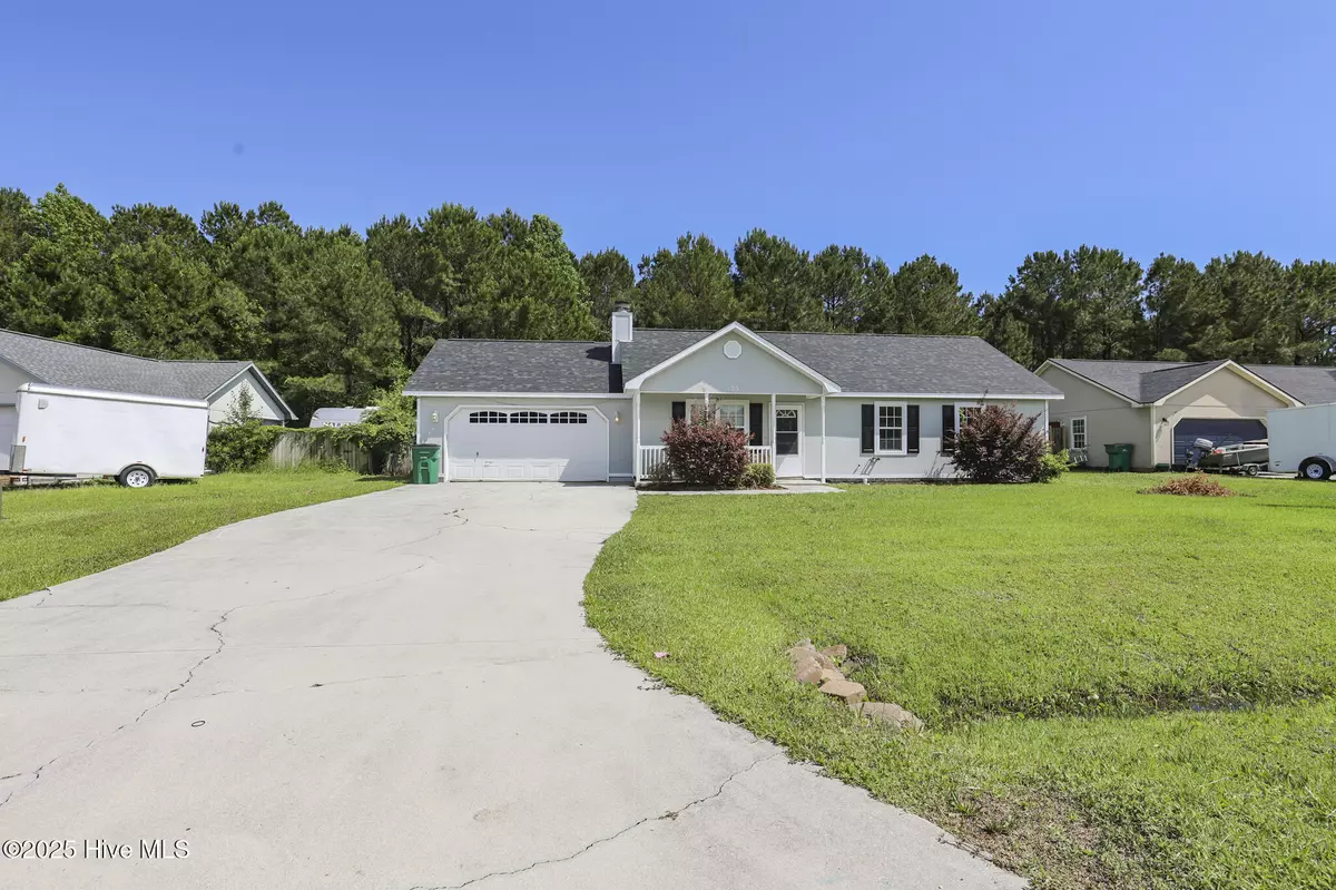 Hubert, NC 28539,125 Daphne DR