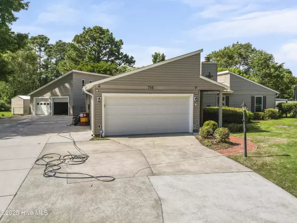 Jacksonville, NC 28546,716 Shadowridge RD