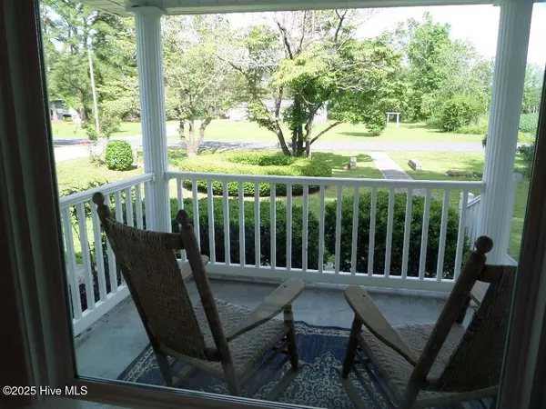 Bayboro, NC 28515,108 Swan Point RD