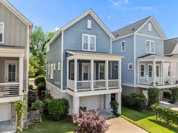 Washington, NC 27889,233 E Water ST