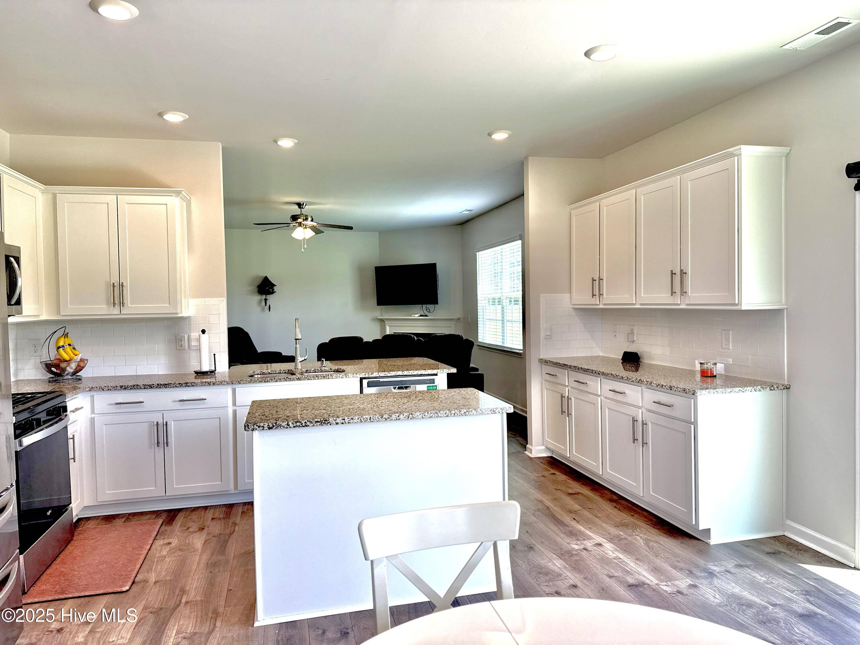 New Bern, NC 28562,119 Perrytown Loop RD