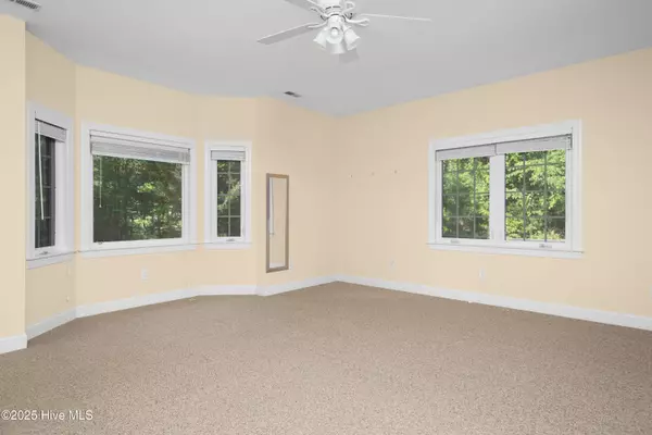 New Bern, NC 28562,143 Rock Creek DR