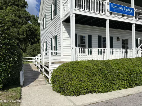 Swansboro, NC 28584,638 W Corbett AVE