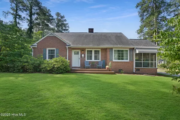 1206 Lancaster LN, Rockingham, NC 28379
