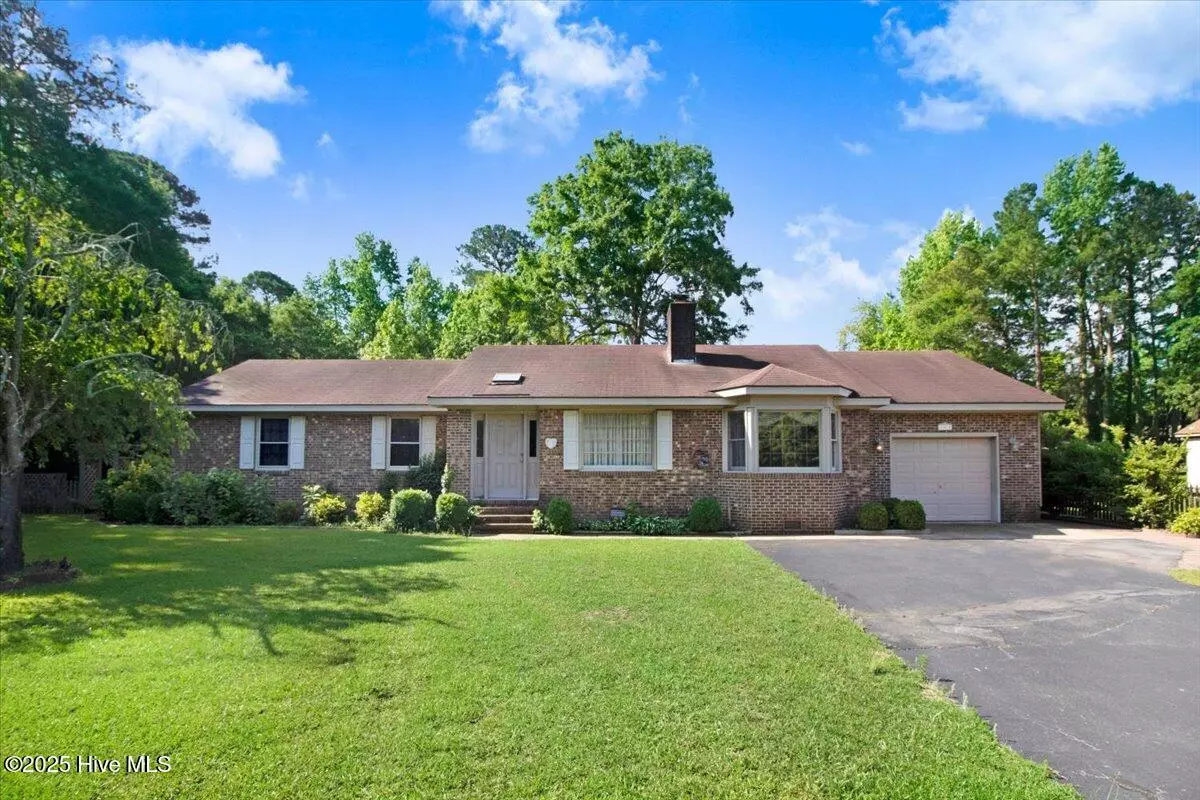 Goldsboro, NC 27534,102 Trollingwood DR