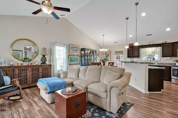 Winnabow, NC 28479,235 Chambers ST