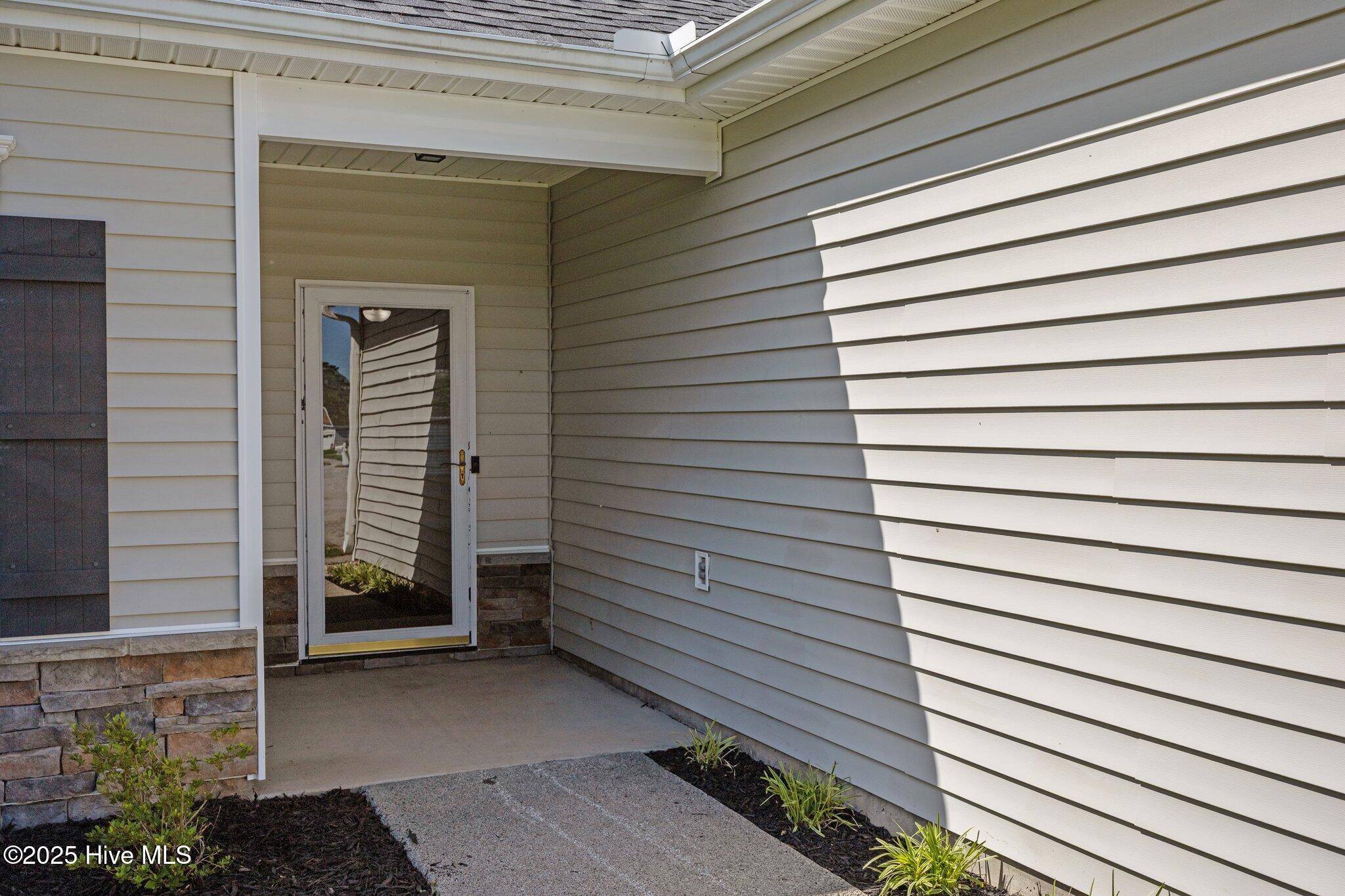Jacksonville, NC 28540,205 Lincolnton CT