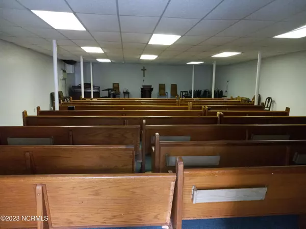 Kinston, NC 28501,915 Tower Hill RD