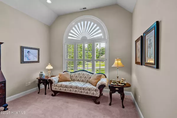 Chocowinity, NC 27817,100 St Johns CT