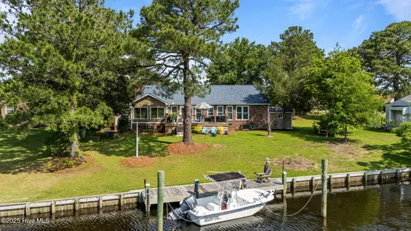 New Bern, NC 28560,6008 Cassowary LN