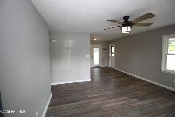 Havelock, NC 28532,114 Pinecone LN