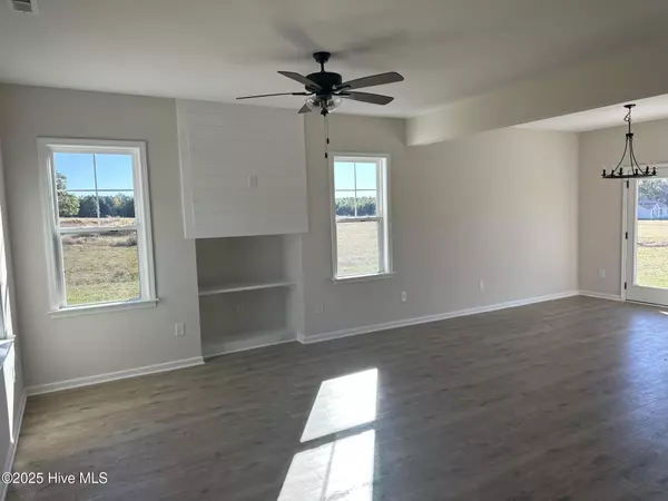 Kenly, NC 27542,163 N Movado TRL