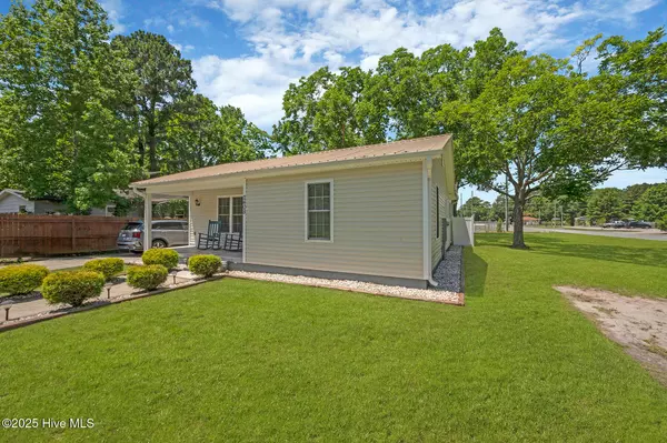 2408 Jones ST, Winterville, NC 28590