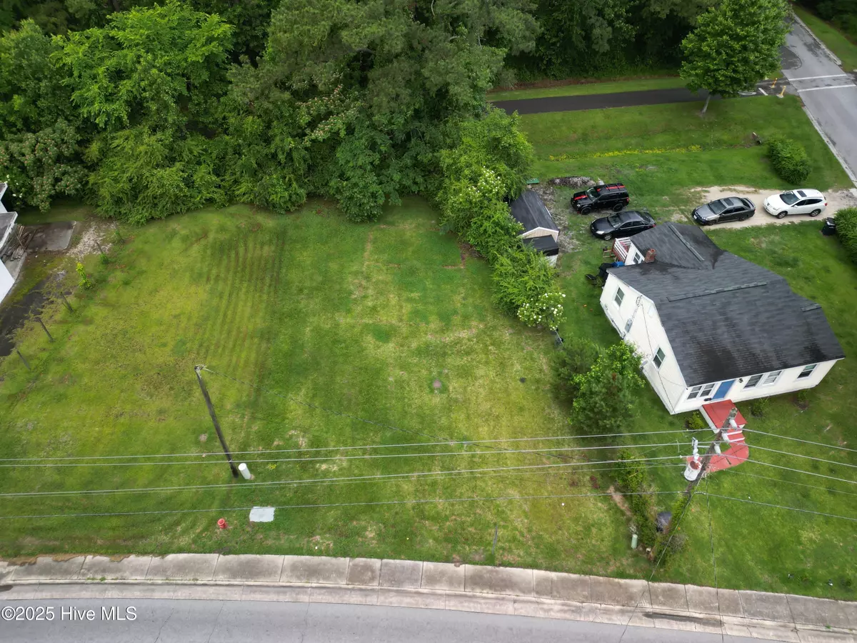 Jacksonville, NC 28540,402 Bell Fork RD