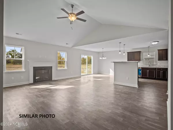 Hubert, NC 28539,328 Cotton Hill PL