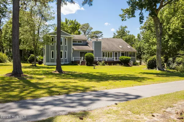 Morehead City, NC 28557,304 Lord Granville DR