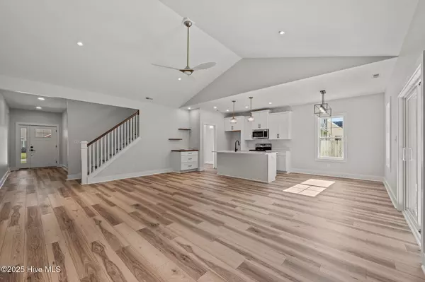 New Bern, NC 28560,412 Satterfield DR