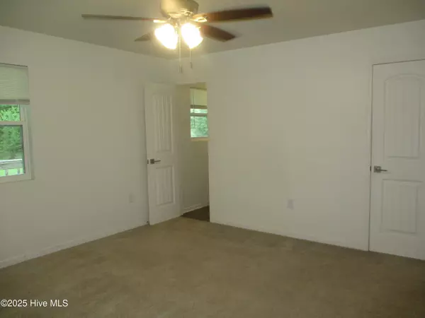 Kenly, NC 27542,1127 Hickory Crossroads RD