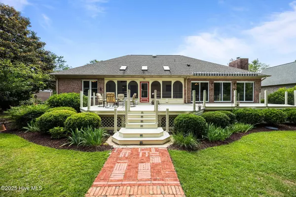 New Bern, NC 28562,1241 Pine Valley DR