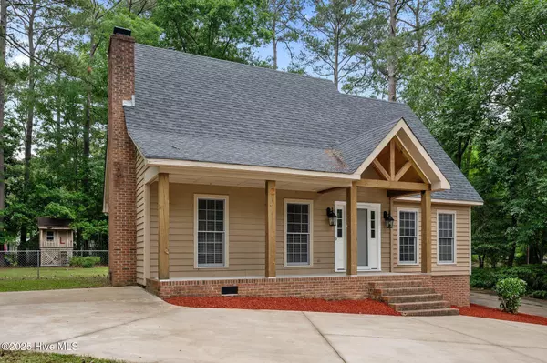 Greenville, NC 27858,202 Guinevere LN