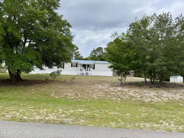 153 Forest Line DR, Bogue, NC 28570