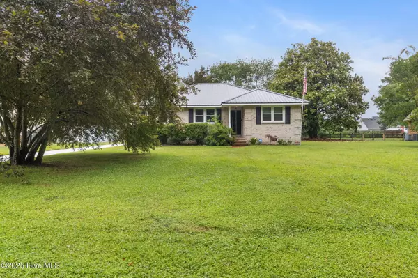 185 Launch Landing RD, Moyock, NC 27958