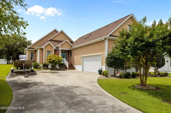 211 Tidewater DR, Newport, NC 28570