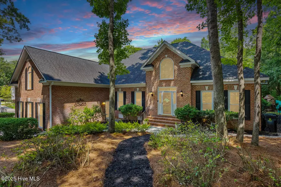 1501 Meridian TER, Wilmington, NC 28411