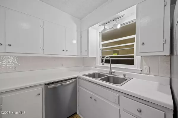 New Bern, NC 28562,2411 Grace AVE