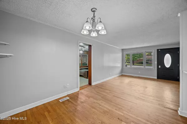 New Bern, NC 28562,2411 Grace AVE