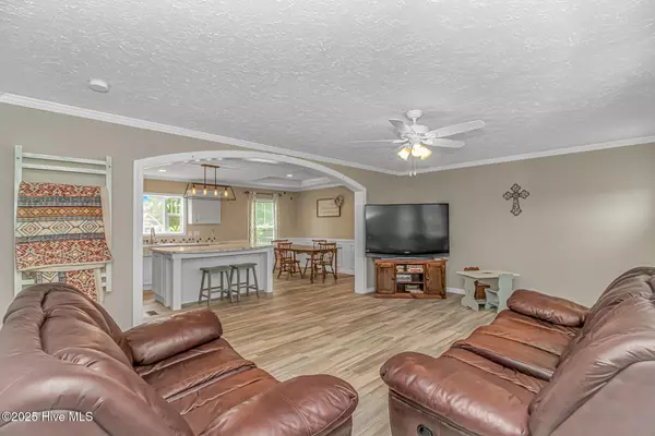 Tabor City, NC 28463,198 Kinlaw DR