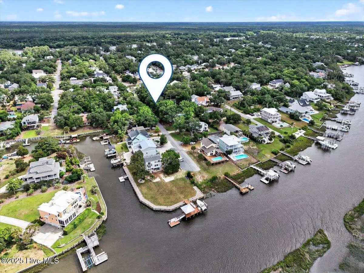 Oak Island, NC 28465,104 SW 24th ST