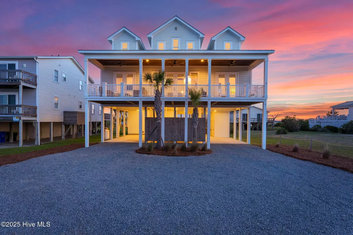North Topsail Beach, NC 28460,1753 New River Inlet RD