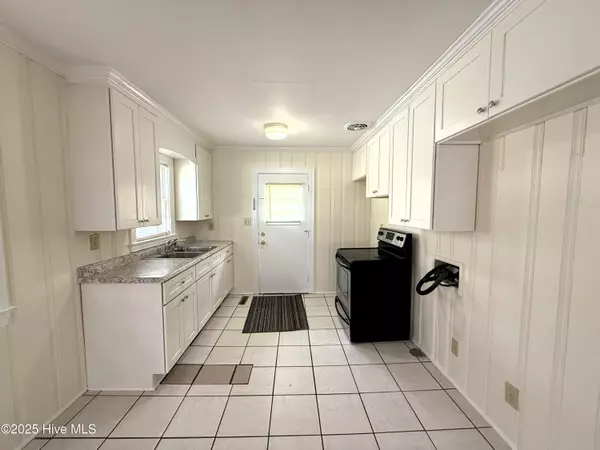 Rocky Mount, NC 27803,328 Clayton ST