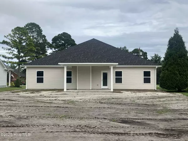 New Bern, NC 28560,1217 Pelican DR