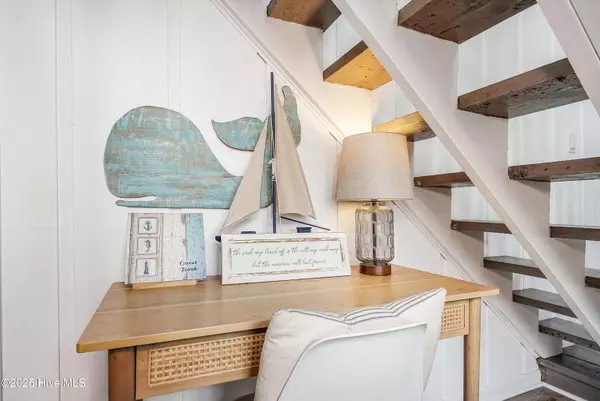 Ocean Isle Beach, NC 28469,202 E 2nd ST