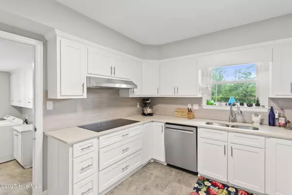 Wallace, NC 28466,405 E Westbrook ST