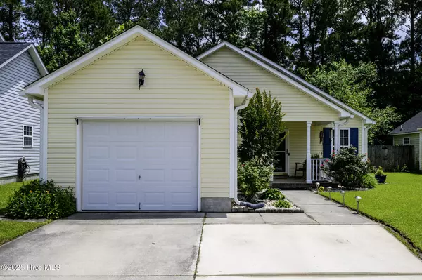 New Bern, NC 28562,4649 Rainmaker DR