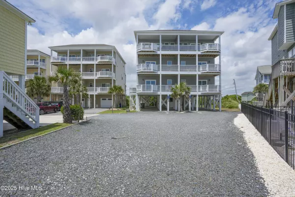 North Topsail Beach, NC 28460,876 Villas DR