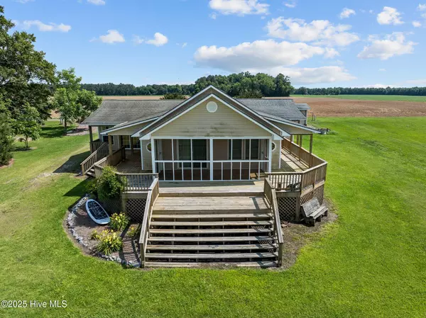 Roper, NC 27970,276 Cypress Shores RD