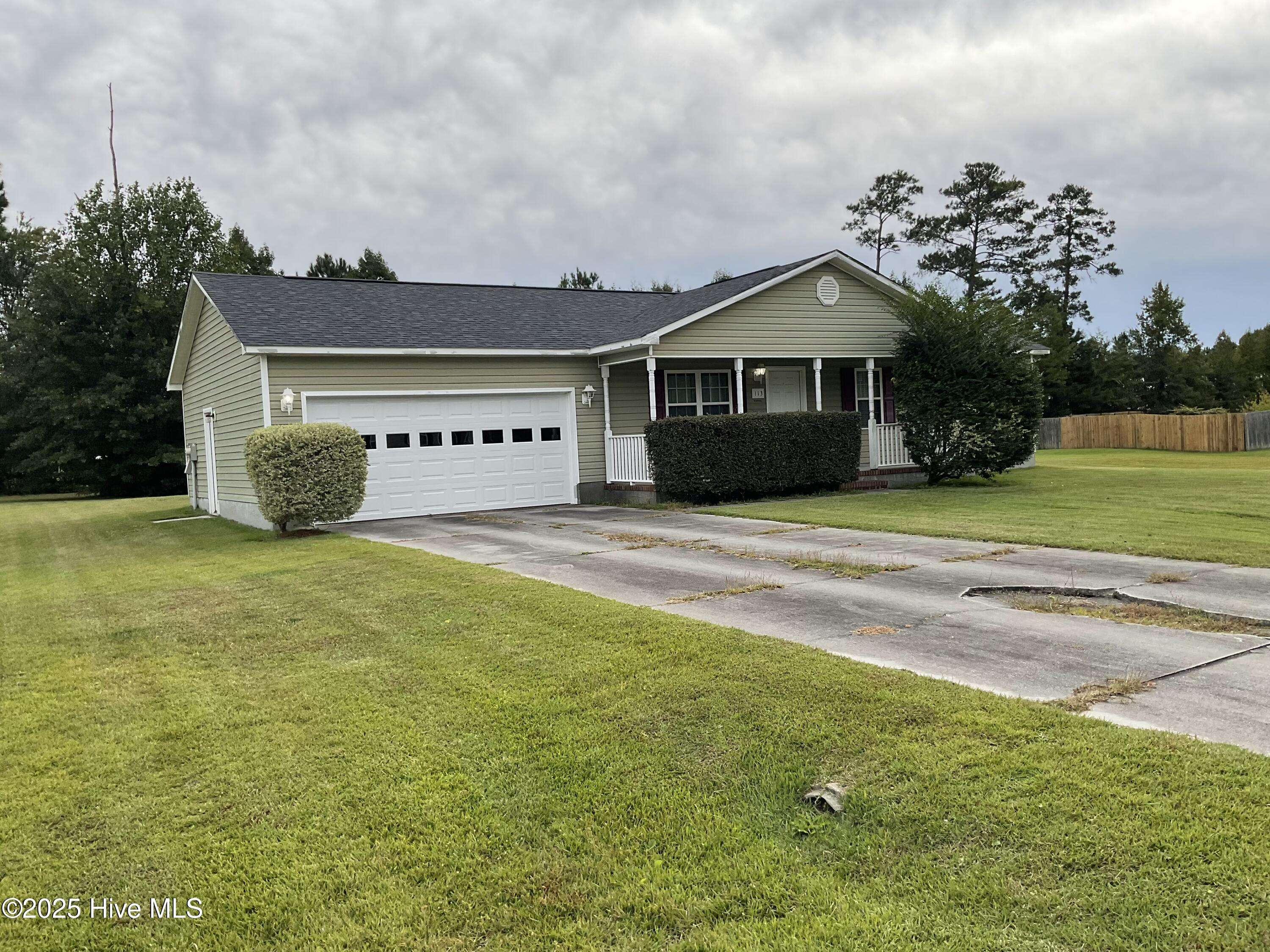 113 Poplar Ridge RD, Jacksonville, NC 28546