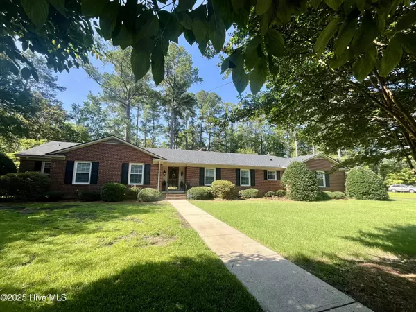 Laurinburg, NC 28352,1215 Dunbar DR
