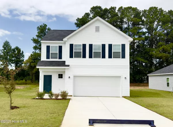 158 N Squires Run LN, Richlands, NC 28574
