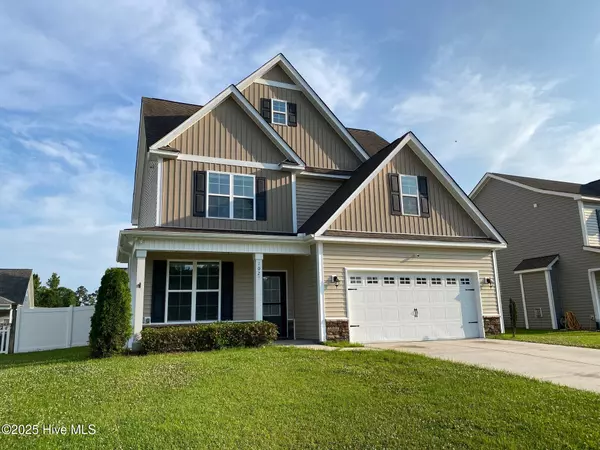 Burgaw, NC 28425,102 Periwinkle ST