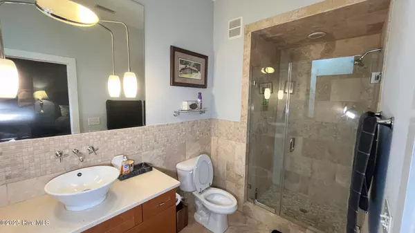 Wilmington, NC 28401,801 N 4th ST #Apt 301