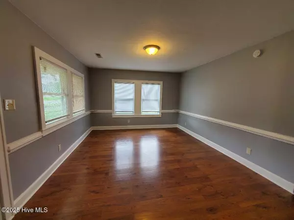 Elizabeth City, NC 27909,1634 Peartree RD