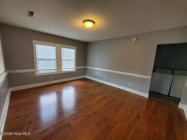 Elizabeth City, NC 27909,1634 Peartree RD