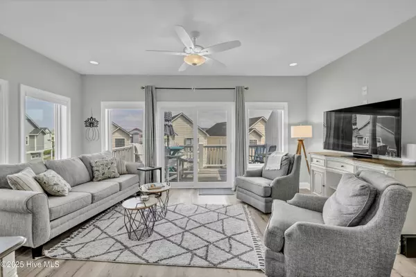 Surf City, NC 28445,1115 Sapphire AVE